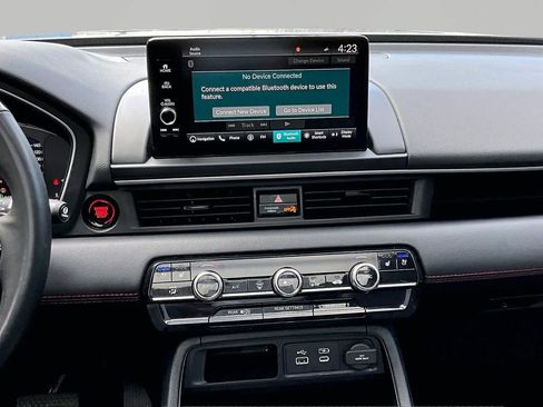 Used 2025 Honda Pilot Black Edition image 8