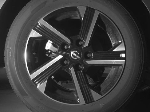 Used 2025 Nissan Sentra SV image 15