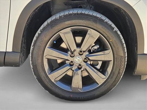 Used 2025 Honda Pilot Sport image 23