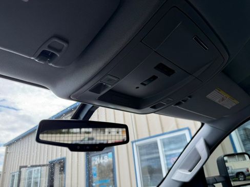 Used 2016 Chevrolet Silverado 2500 LT w/ LT Convenience Package image 17