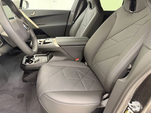 New 2026 BMW iX xDrive45 image 5