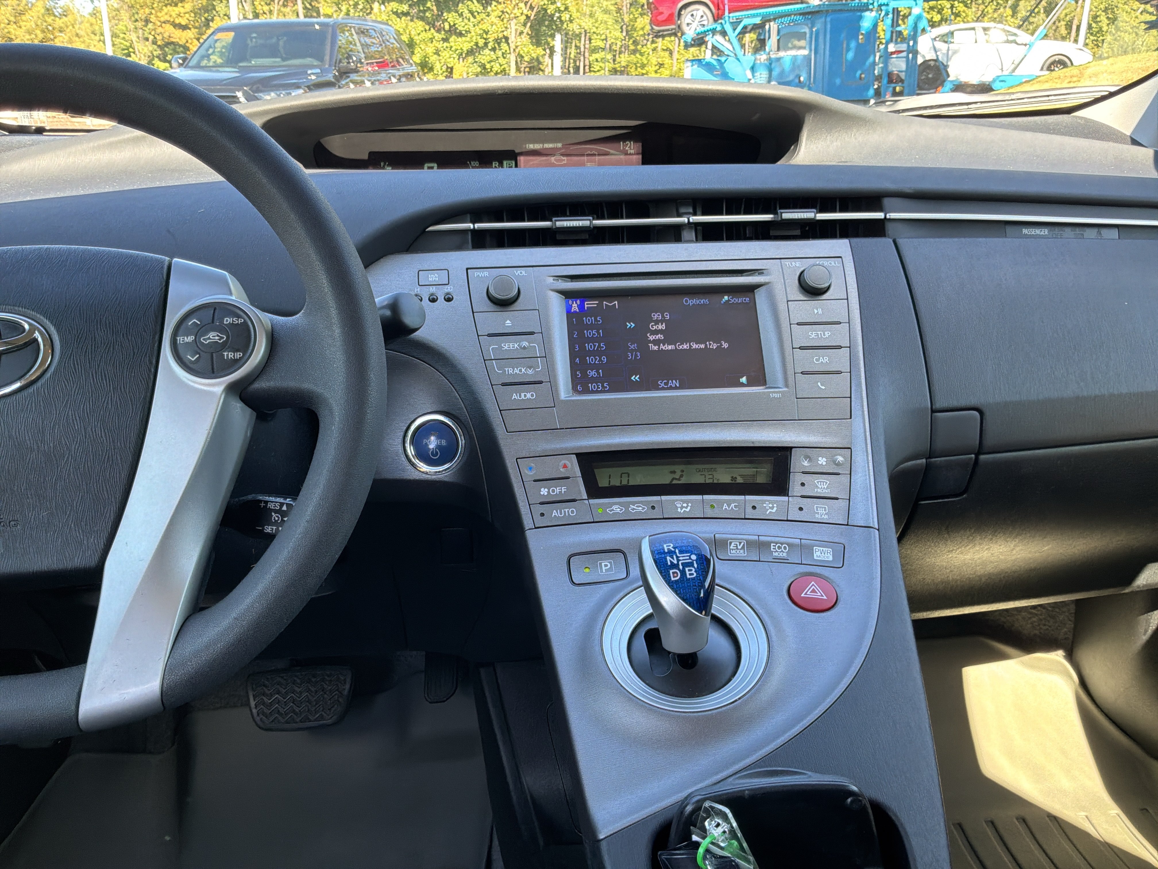 Used 2015 Toyota Prius Two FWD image 28