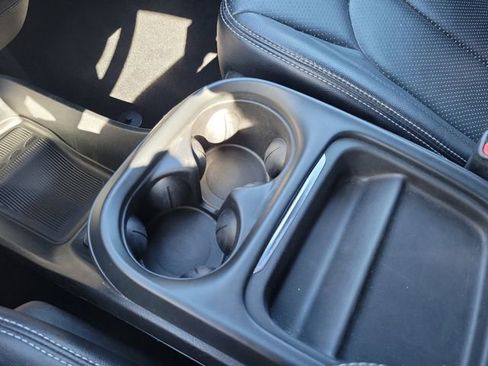 Used 2019 Chrysler Pacifica Touring Plus w/ S Appearance Package FWD image 34