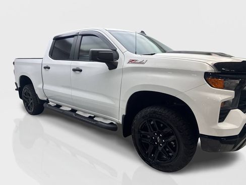 Used 2024 Chevrolet Silverado 1500 Custom Trail Boss AWD/4WD image 12