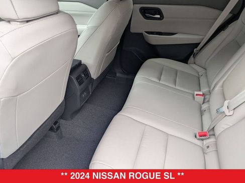 Certified 2024 Nissan Rogue SL image 31