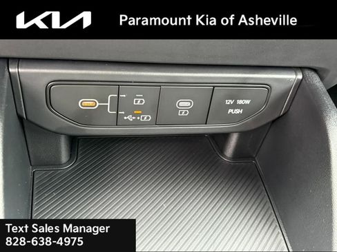 New 2025 Kia K4 LXS image 24