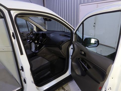 Used 2022 Ford Transit Connect XL FWD image 12