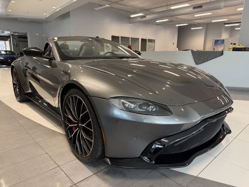 Used 2023 Aston Martin V8 Vantage Roadster RWD image 7