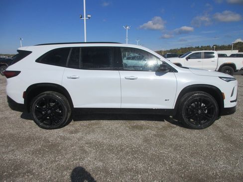 New 2026 Buick Enclave Sport Touring w/ Super Cruise Package image 3