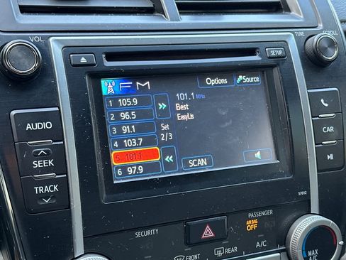 Used 2012 Toyota Camry LE image 18