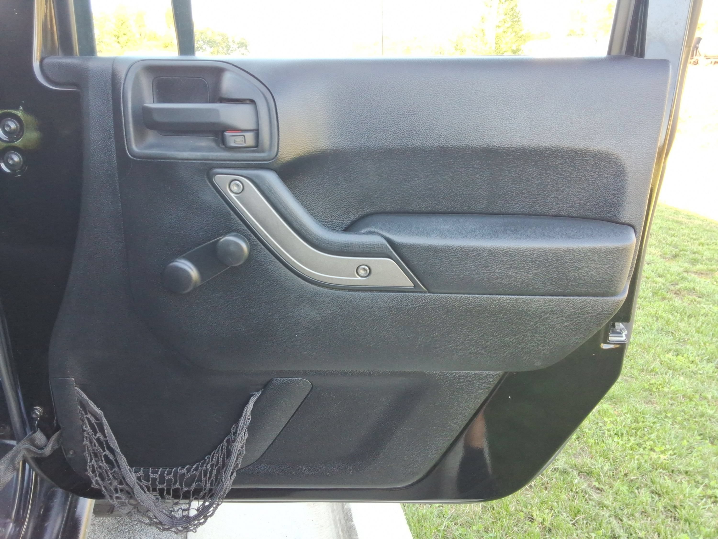 Used 2013 Jeep Wrangler Sport AWD/4WD image 31