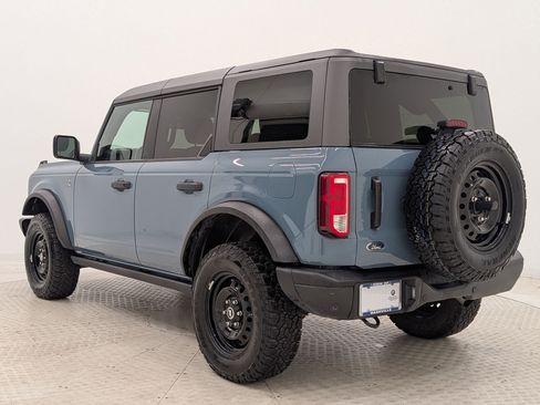 Used 2022 Ford Bronco Black Diamond image 3