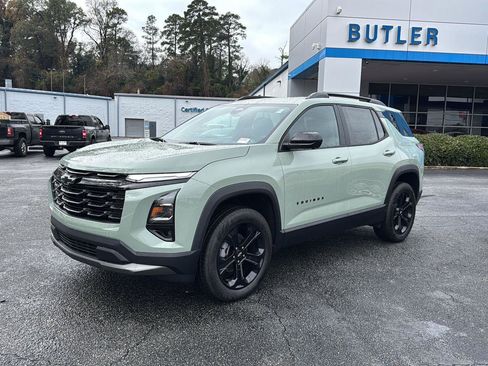 New 2026 Chevrolet Equinox LT w/ Convenience Package II image 2