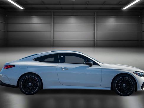Used 2024 Mercedes-Benz CLE 300 4MATIC Coupe image 9