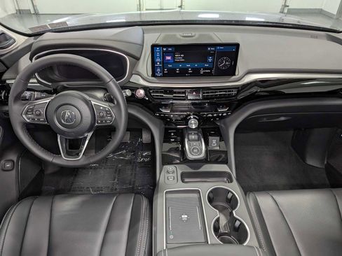 Used 2025 Acura MDX SH-AWD w/ Technology Package image 17