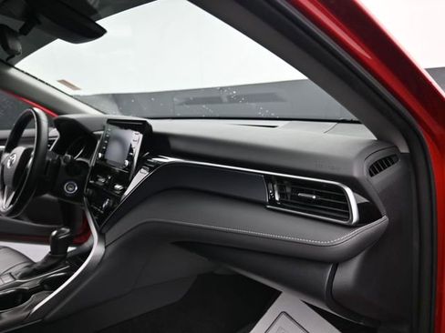 Used 2023 Toyota Camry SE image 26