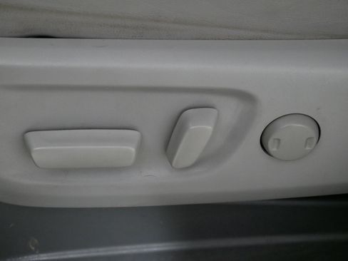 Used 2015 Toyota Sienna XLE Premium image 20