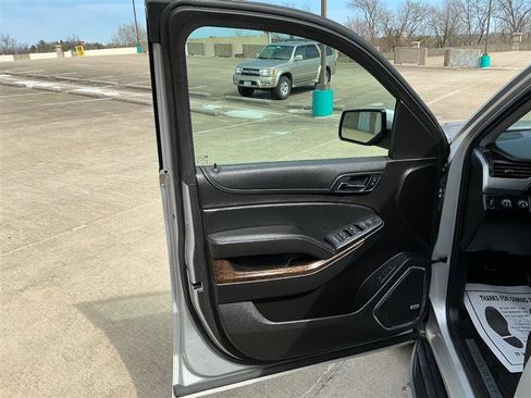 Used 2016 Chevrolet Tahoe LT AWD/4WD image 27