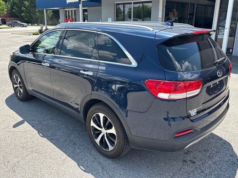 Used 2017 Kia Sorento EX image 7