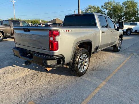 Used 2025 Chevrolet Silverado 2500 Custom w/ Custom Convenience Package AWD/4WD image 6
