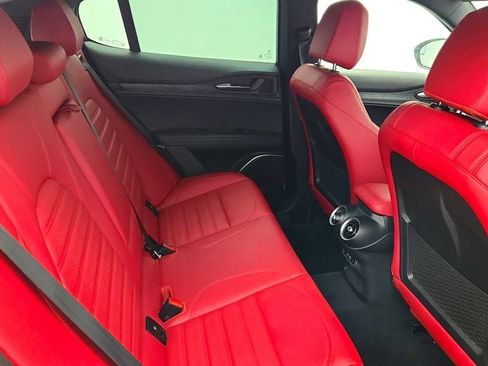 Used 2023 Alfa Romeo Stelvio Sprint image 24