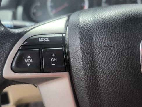 Used 2011 Honda Accord EX image 10