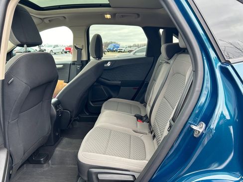 Used 2020 Ford Escape SE image 10