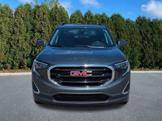 Used 2021 GMC Terrain SLE w/ Driver Convenience Package FWD video 2