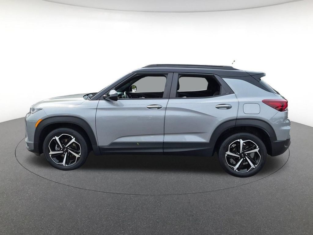 Used 2023 Chevrolet TrailBlazer RS FWD image 8