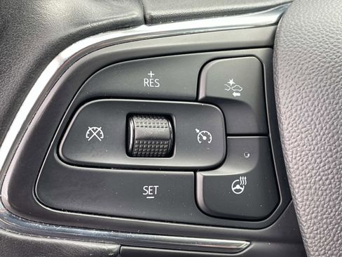 Used 2023 Buick Envision Essence FWD image 22