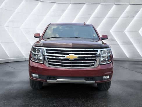 Used 2018 Chevrolet Tahoe LT w/ Luxury Package AWD/4WD image 7