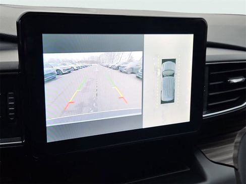 Used 2020 Ford Explorer Limited image 16