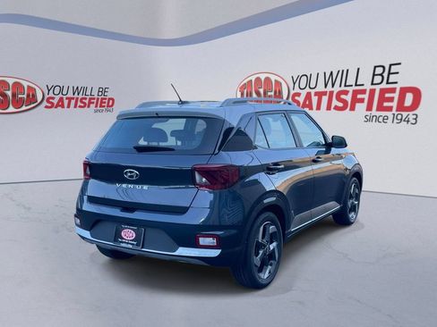 Certified 2023 Hyundai Venue Limited FWD image 6