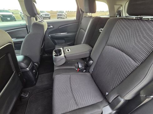 Used 2020 Dodge Journey SE w/ SE Popular Equipment Group image 24