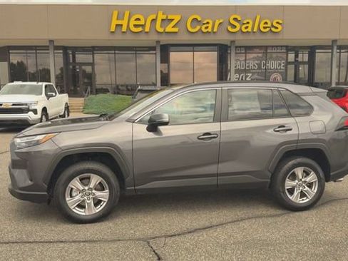 Used 2025 Toyota RAV4 XLE w/ Convenience Package AWD/4WD image 5
