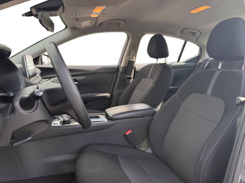 Used 2024 Nissan Sentra SV image 9