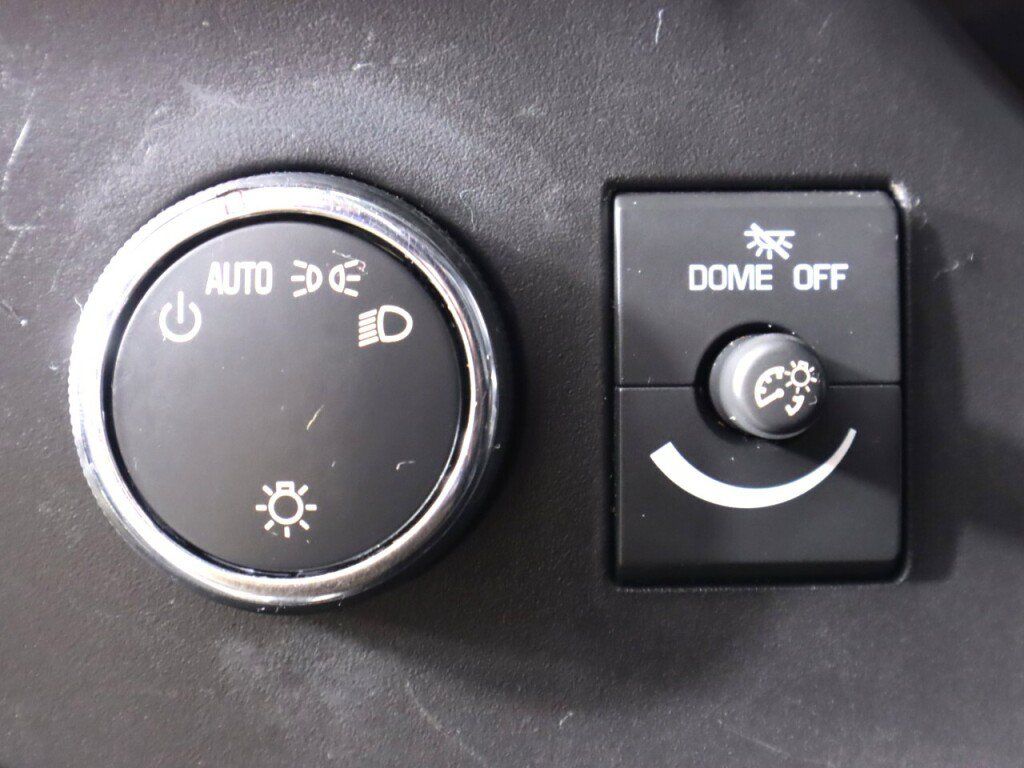 Used 2019 Chevrolet Express 2500 w/ Driver Convenience Package RWD image 10