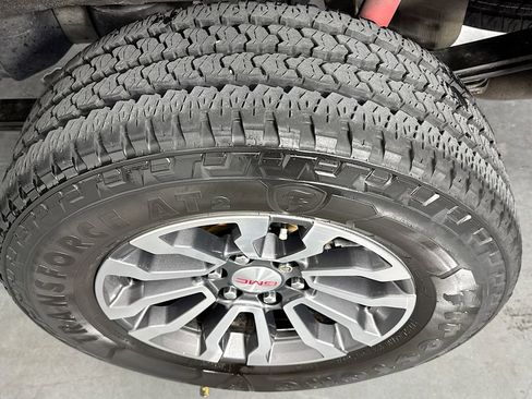 Used 2019 GMC Sierra 1500 AT4 image 34