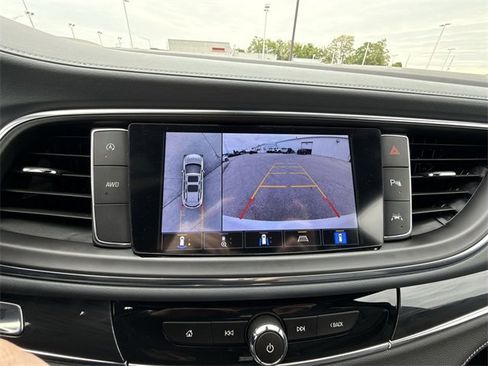 Used 2024 Buick Enclave Premium image 48