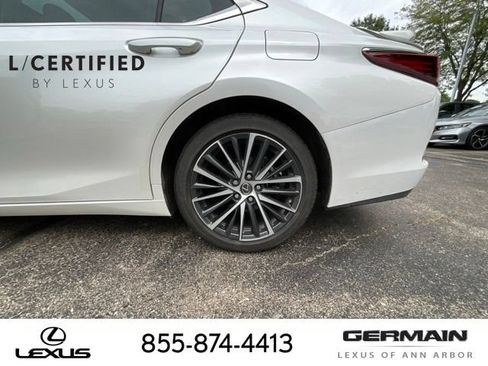 Used 2024 Lexus ES 350 w/ Premium Package FWD image 24