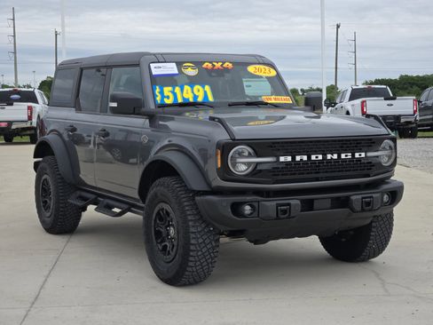 Certified 2023 Ford Bronco Wildtrak AWD/4WD image 3