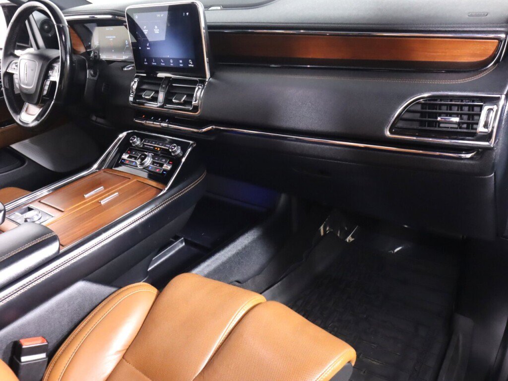 Used 2020 Lincoln Navigator L Reserve w/ Equipment Group 208A Reserve AWD/4WD image 49
