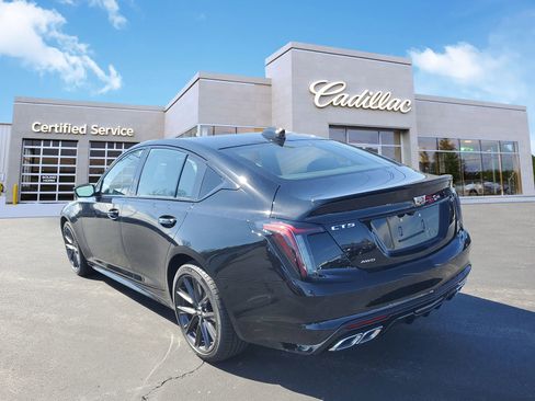 New 2026 Cadillac CT5 V w/ Technology Package AWD/4WD image 2