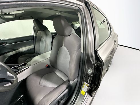 Used 2023 Toyota Camry LE FWD image 12