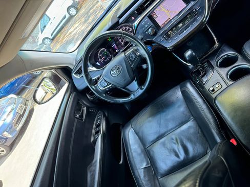 Used 2014 Toyota Avalon Limited FWD image 11
