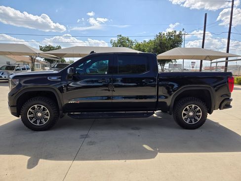 Certified 2024 GMC Sierra 1500 AT4 w/ Technology Package AWD/4WD image 4