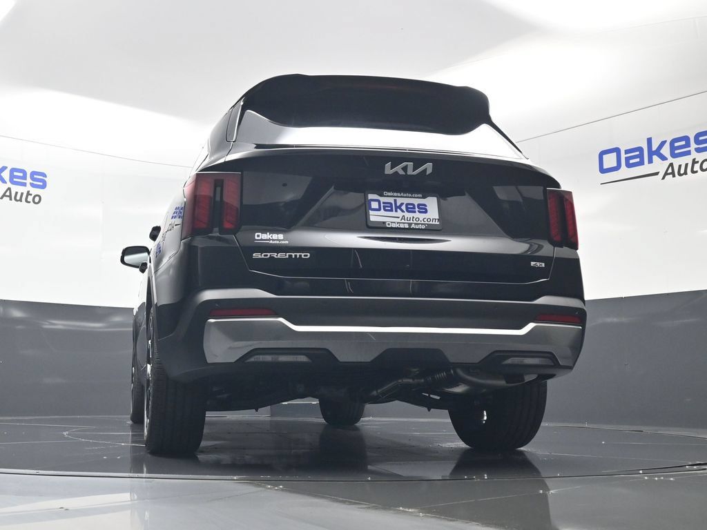 Certified 2026 Kia Sorento EX AWD/4WD image 44