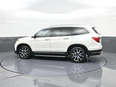 Used 2019 Honda Pilot Touring image 5