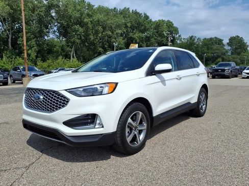 Used 2023 Ford Edge SEL w/ Convenience Package AWD/4WD image 3