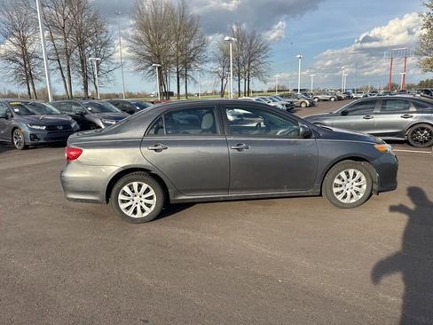 Used 2012 Toyota Corolla LE image 10
